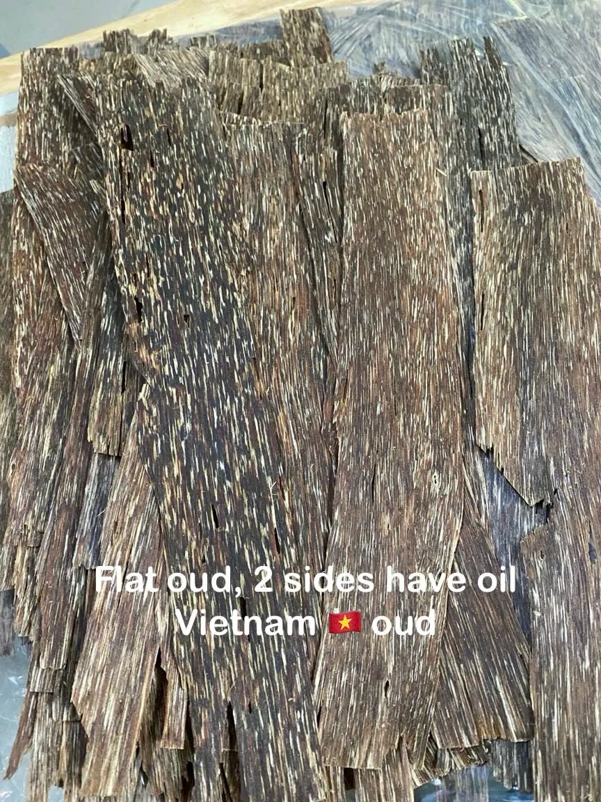 VIP Flat Oud – Double-Sided Oil Agarwood Chips (0.2mm Ultra Thin) | Premium Vietnamese Agarwood